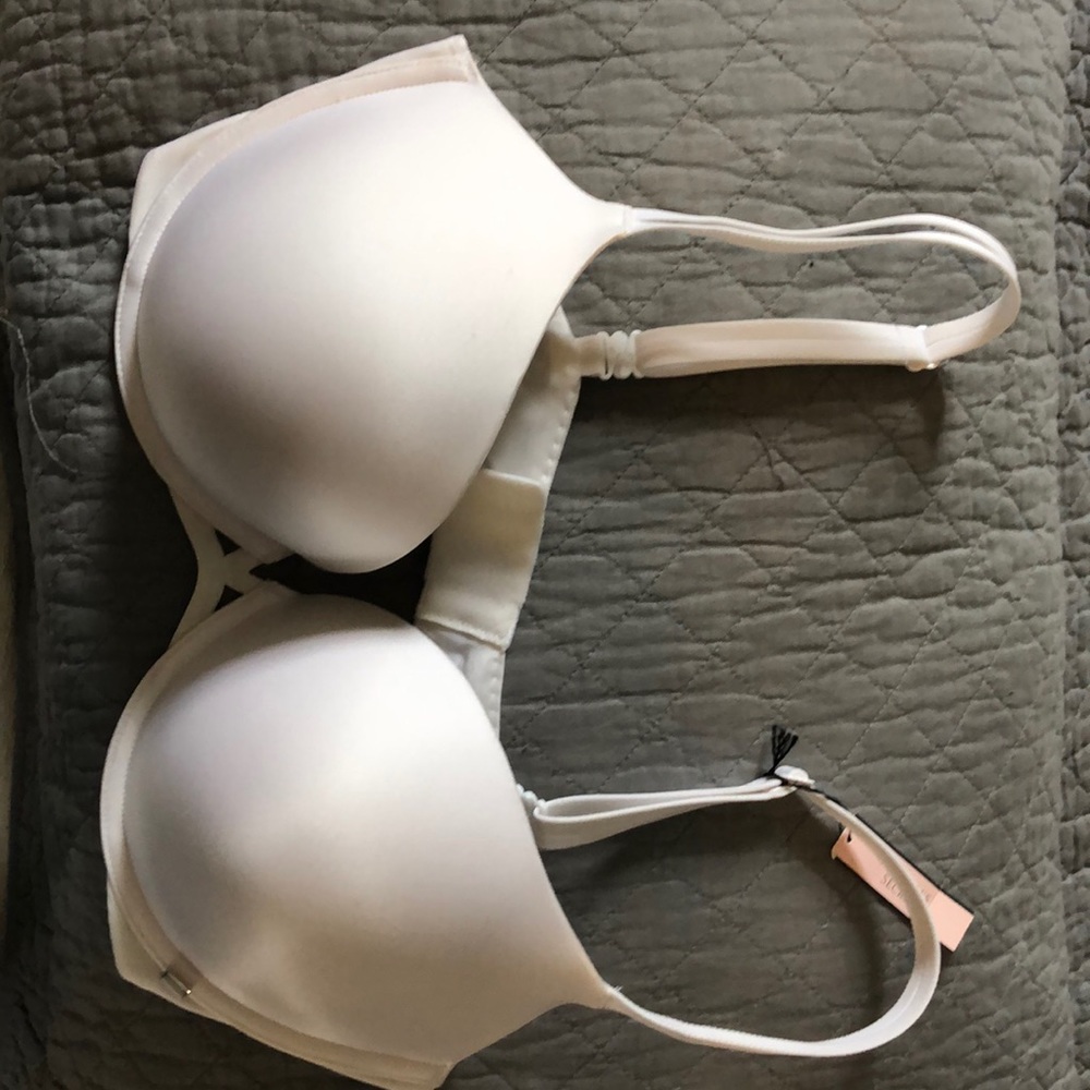 Victoria Secret Very Sexy Push-up Bra 36DD NWT